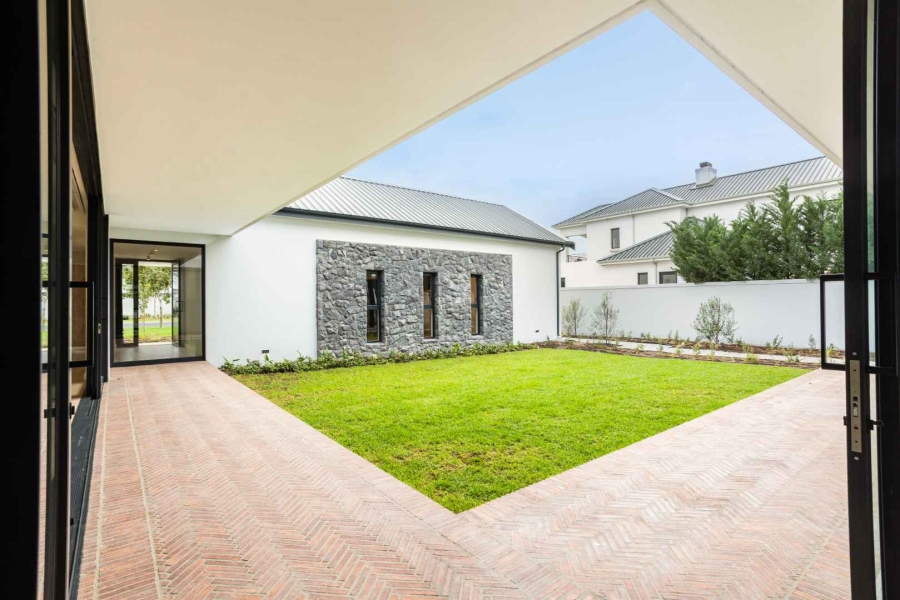 4 Bedroom Property for Sale in Val De Vie Estate Western Cape